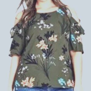 City Chic cold shoulder top / Color: Green / Size: 24